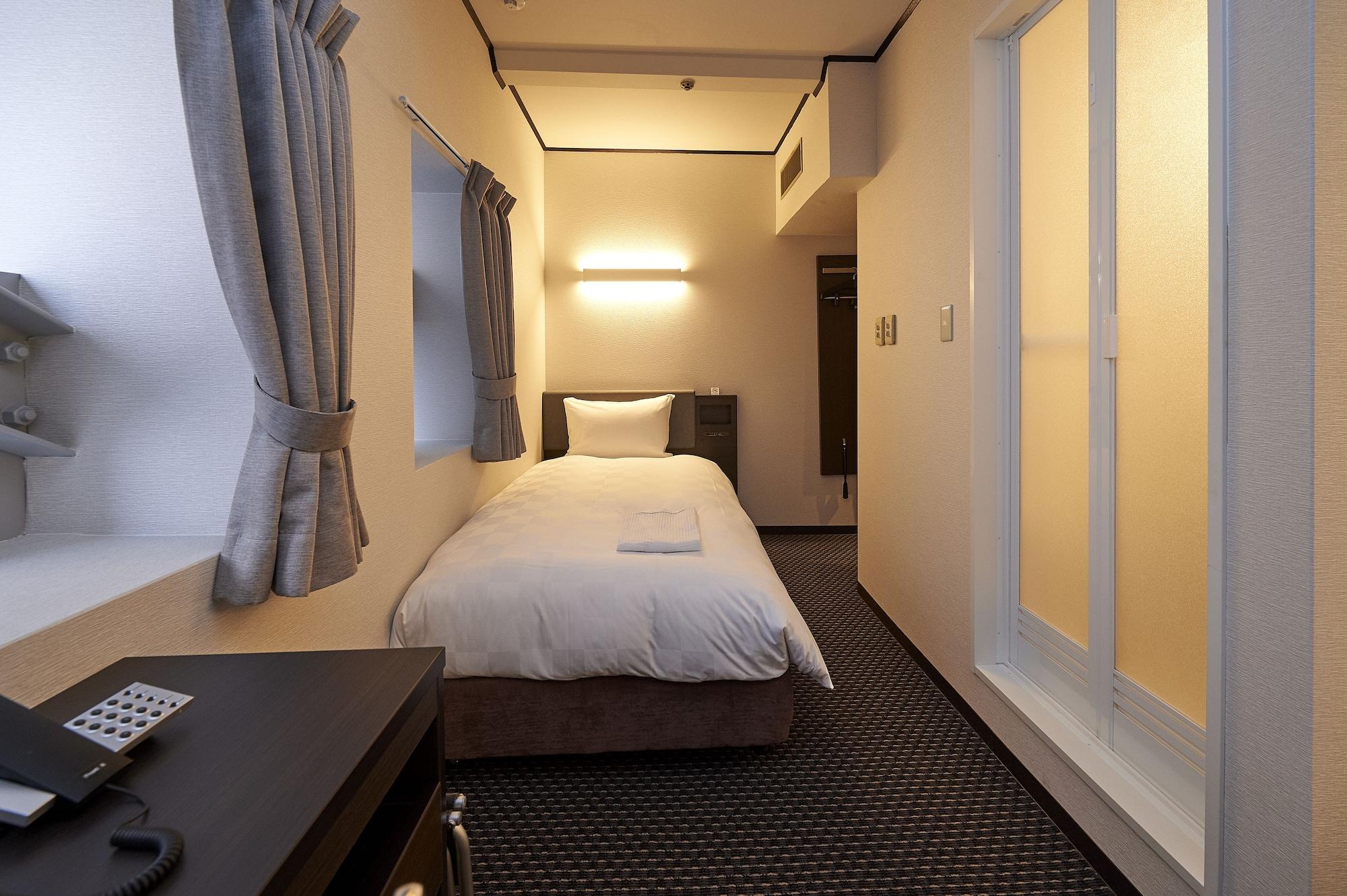 Hotel Consort Shin-Osaka Exterior foto